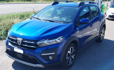Dacia Sandero 1.0 TCe Stepway Comfort — Petit SUV urbain économique, 38'000 km seulement — vista esterna