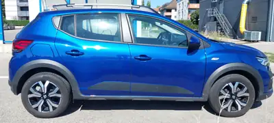 Dacia Sandero 1.0 TCe Stepway Comfort — Petit SUV urbain économique, 38'000 km seulement — interni