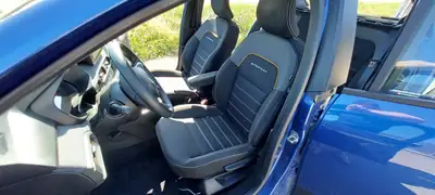 Dacia Sandero 1.0 TCe Stepway Comfort — Petit SUV urbain économique, 38'000 km seulement — Miniatura 8