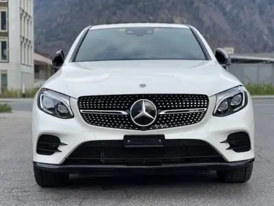 Mercedes-Benz GLC 43 AMG 4MATIC — SUV coupé haute performance, 367 ch et hivernales incluses — rear view