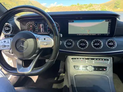 Mercedes-Benz E 200 AMG Line 4Matic — Coupé élégant, équipement premium, 179'000 km — Miniature 16