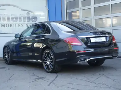 Mercedes-Benz E 220 d AMG Line 4Matic — Berline premium diesel, 185 500 km, sans sinistre — Innenraum