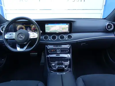 Mercedes-Benz E 220 d AMG Line 4Matic — Berline premium diesel, 185 500 km, sans sinistre — Miniatur 11