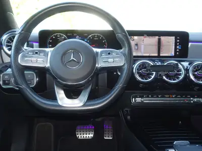 Mercedes-Benz A 200 AMG Line 4Matic — Berline compacte sportive, 85 500 km seulement — Miniatur 15