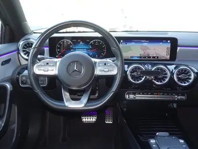 Mercedes-Benz A 200 AMG Line 4Matic — Berline compacte sportive, 85 500 km seulement — Miniatur 14