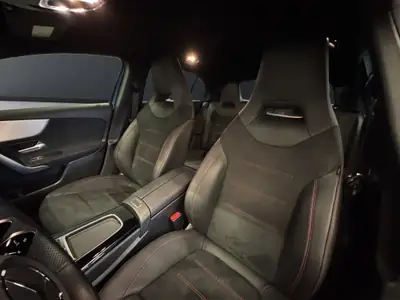 Mercedes-Benz Classe A 200 7G-DCT — Berline hybride compacte, 42 220 km, état impeccable — Miniatura 22