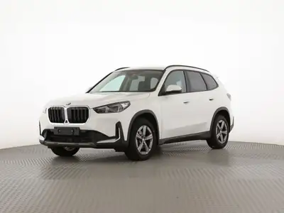 BMW X1 20d xDrive — SUV compact hybride mild-hybrid, moins de 36 000 km — exterior view