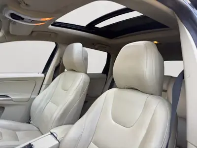 Volvo XC60 D5 AWD Summum — SUV premium diesel, transmission automatique, expertisé — Miniatur 8