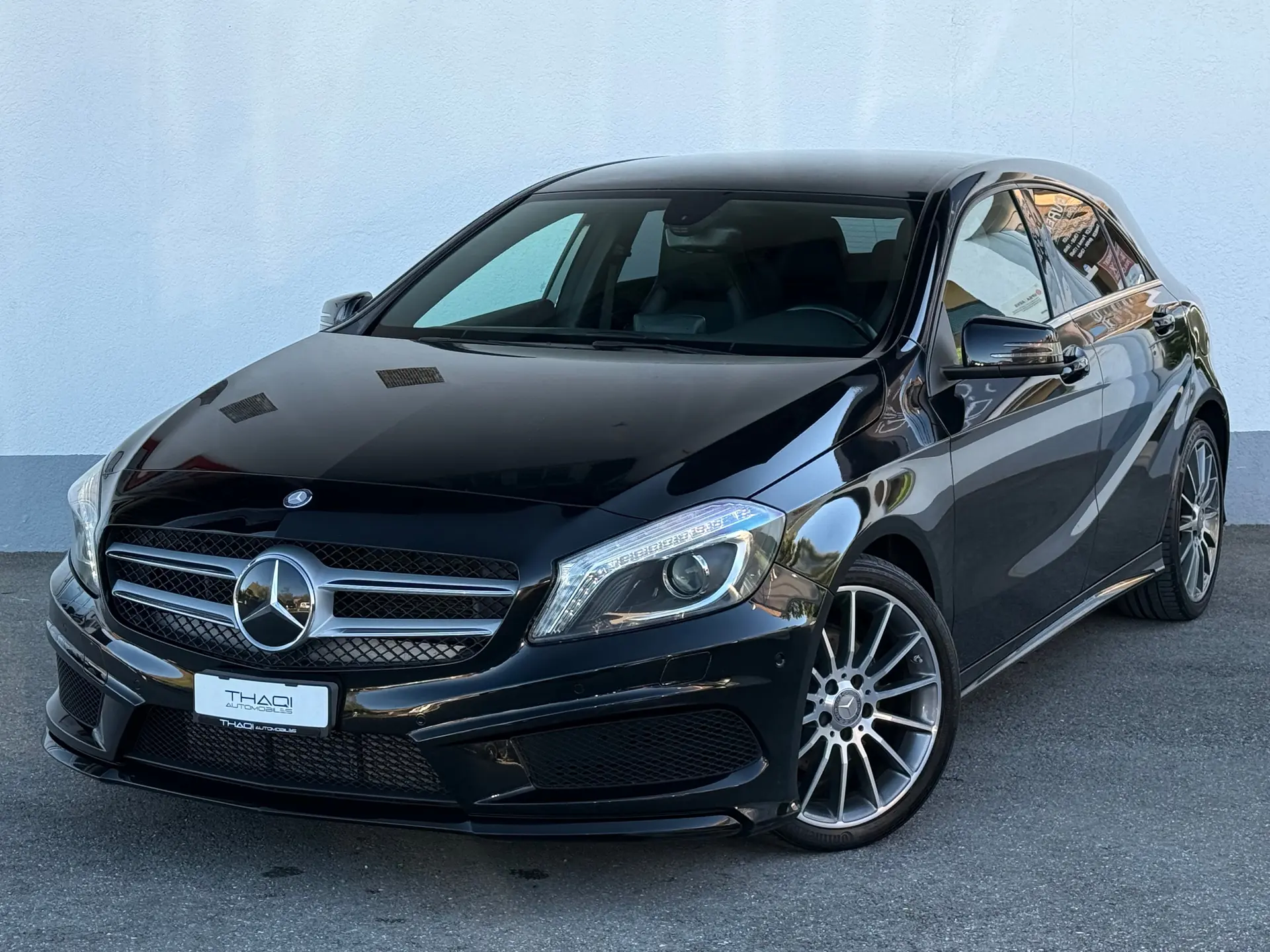 Mercedes-Benz Classe A 200 AMG Line — Berline compacte premium, entretien suivi