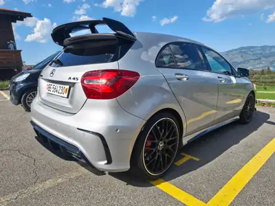 Mercedes-AMG A 45 4Matic — Compacte sportive 381 ch, Full Service Mercedes — detail