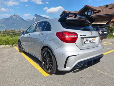 Mercedes-AMG A 45 4Matic — Compacte sportive 381 ch, Full Service Mercedes — Thumbnail 7