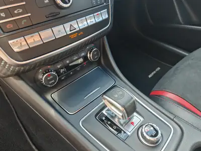 Mercedes-AMG A 45 4Matic — Compacte sportive 381 ch, Full Service Mercedes — Thumbnail 13
