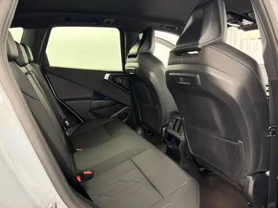 BMW X3 xDrive 48V 40d M Sport — SUV Premium diesel hybride, 27'600 km seulement — Miniature 8