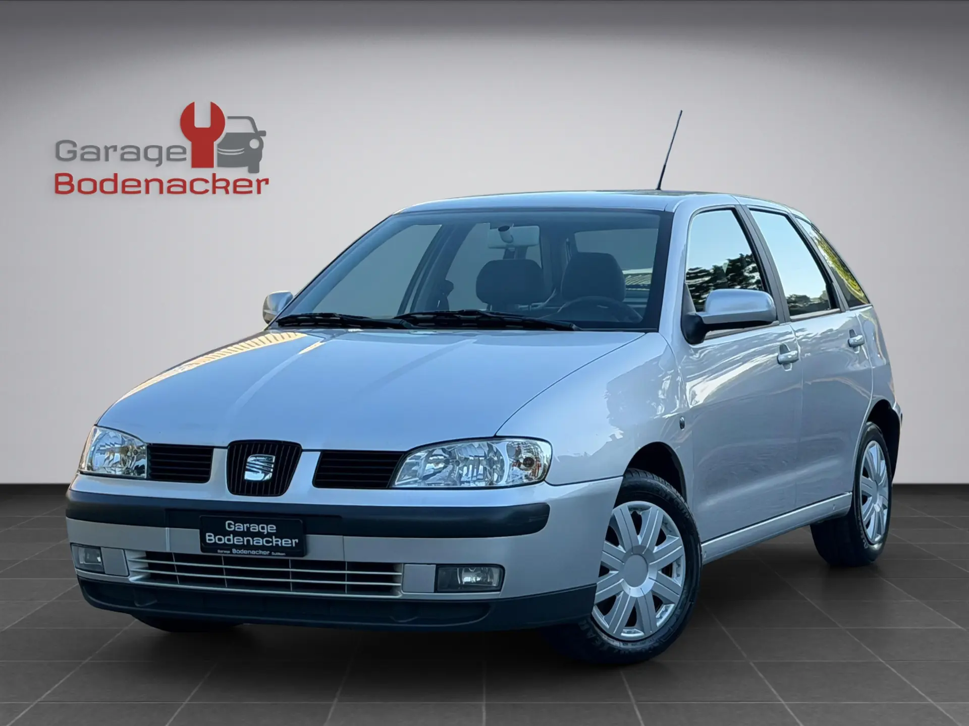 SEAT Ibiza 1.4 Signo 2001 — Citadine d'époque, entretien complet, première main