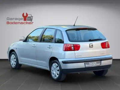 SEAT Ibiza 1.4 Signo 2001 — Citadine d'époque, entretien complet, première main — interni