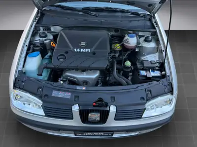 SEAT Ibiza 1.4 Signo 2001 — Citadine d'époque, entretien complet, première main — Miniatura 14