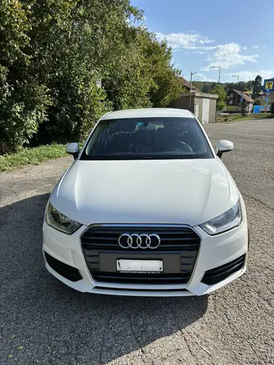 Audi A1 Sportback 1.4 TFSI — Citadine dynamique, faible kilométrage et entretien maîtrisé — Seitenansicht