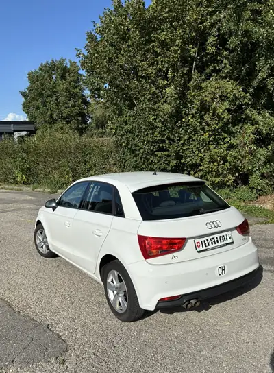 Audi A1 Sportback 1.4 TFSI — Citadine dynamique, faible kilométrage et entretien maîtrisé — Heckansicht