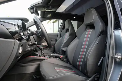 Skoda Fabia 1.0 TSI Monte Carlo DSG — Citadine dynamique, garantie usine 5 ans — Miniatura 10