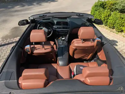 BMW 640i xDrive Cabriolet — Décapotable premium, 320 ch, cuir brun et technologie Harman Kardon — Miniatura 10