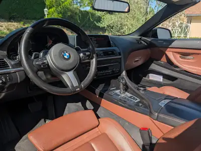 BMW 640i xDrive Cabriolet — Décapotable premium, 320 ch, cuir brun et technologie Harman Kardon — Miniatura 12