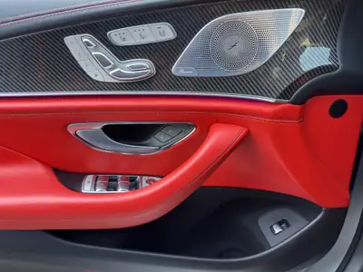 Mercedes-AMG GT 4 53 4Matic+ — Berline sportive hybride, 39 980 km, garantie complète — Miniature 8