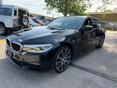 BMW 530e iPerformance — Berline hybride rechargeable M Sport, 114'000 km — fianco