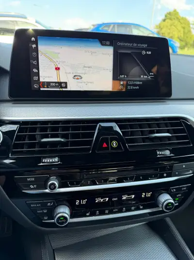 BMW 530e iPerformance — Berline hybride rechargeable M Sport, 114'000 km — dettaglio
