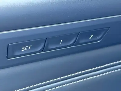 BMW 530e iPerformance — Berline hybride rechargeable M Sport, 114'000 km — Miniatura 9