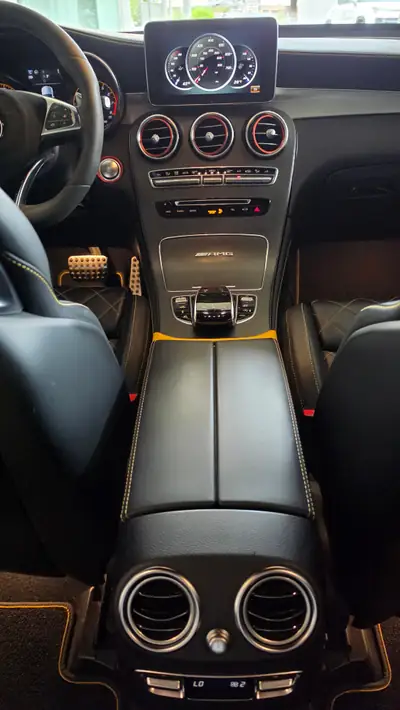 Mercedes-Benz GLC 63 AMG Coupé — V8 510 ch, 4MATIC+, édition collector — dettaglio