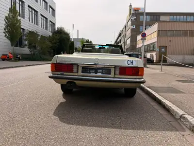 Mercedes-Benz SL 280 1982 — Roadster sportif classique, contrôle technique réussi — vista posteriore