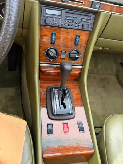 Mercedes-Benz SL 280 1982 — Roadster sportif classique, contrôle technique réussi — Miniatura 8