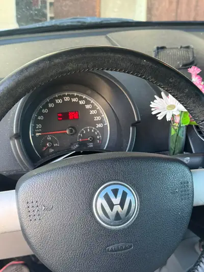 VW Beetle 1.8 20V Turbo — Cabriolet mythique, moteur sportif, 80'000 km seulement — interior