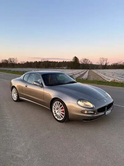Maserati Coupé GT 2003 — Sportive italienne d'exception, 67'300 km, état impeccable — Außenansicht
