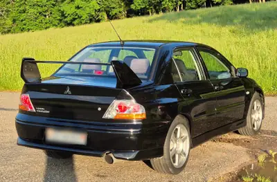 Mitsubishi Lancer EVO VIII 2.0T — La légende sportive japonaise, 265 ch de pure performance — arrière