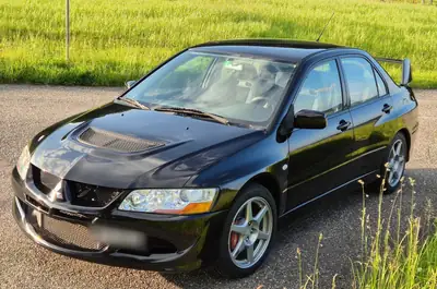Mitsubishi Lancer EVO VIII 2.0T — La légende sportive japonaise, 265 ch de pure performance — côté