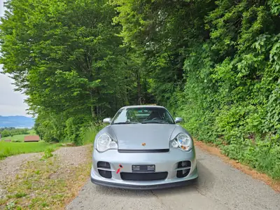 Porsche 911 Turbo 2002 — Légendaire coupé sport 420 ch, sans accident — interni