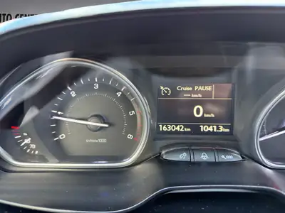 Peugeot 2008 1.6 BlueHDi Allure — SUV compact diesel économe, sans accident — Miniatur 11