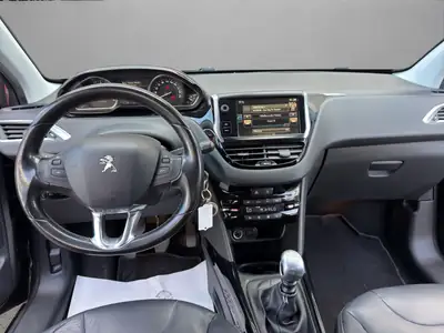 Peugeot 2008 1.6 BlueHDi Allure — SUV compact diesel économe, sans accident — Miniatur 14