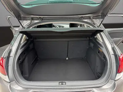 Citroën C4 1.2 PureTech Feel — Berline urbaine automatique, moteur efficient — Miniatur 19