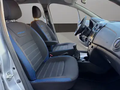 Dacia Sandero TCe 90 Stepway — Citadine robuste, peu kilométrée et bien équipée — Miniatura 17