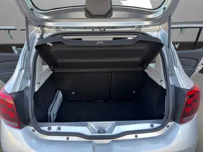 Dacia Sandero TCe 90 Stepway — Citadine robuste, peu kilométrée et bien équipée — Miniatura 19