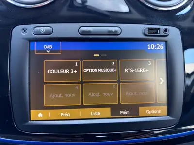 Dacia Sandero TCe 90 Stepway — Citadine robuste, peu kilométrée et bien équipée — Miniatura 24