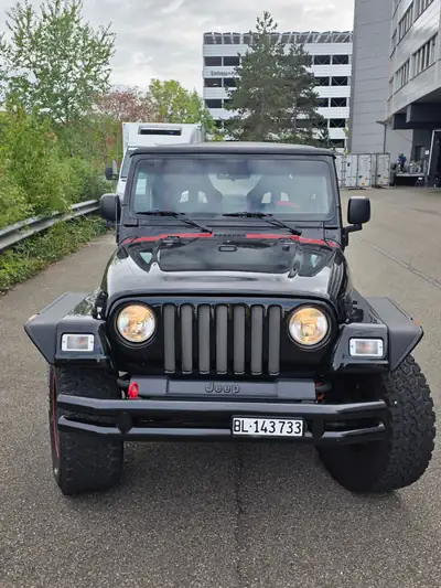 Jeep Wrangler 2.4 Sport — Légende du tout-terrain, 117'000 km, sans sinistre — Miniature 8