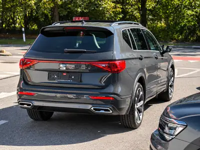 SEAT Tarraco 1.4 e-HYBRID DSG — SUV 7 places hybride rechargeable, toit panoramique, très faible kilométrage — Miniatura 8