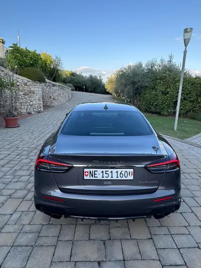 Maserati Quattroporte 3.8 V8 Trofeo — Berline prestige 580 ch, très peu kilométrée — arrière
