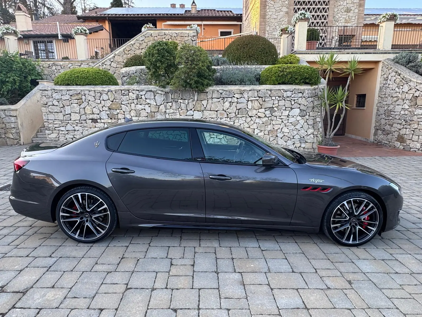 Maserati Quattroporte 2023 occasion Neuchatel — 2