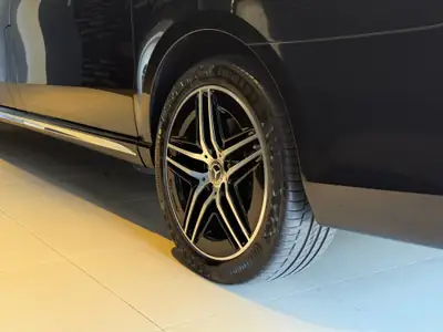 Mercedes-Benz V 300 d Long Exclusive 4Matic — Monospace Premium, Très Faible Kilométrage — Miniatur 8