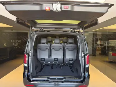 Mercedes-Benz V 300 d Long Exclusive 4Matic — Monospace Premium, Très Faible Kilométrage — Miniatur 18