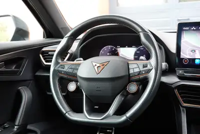 CUPRA Formentor 2.5 TSI VZ5 DSG — 390 ch, AWD sportif et équipé, seulement 43'990 km — Miniature 12